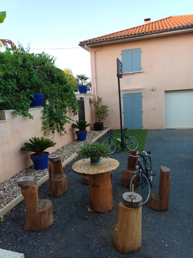 Logement Martine Rouffignac Saint-Cernin Exteriör bild